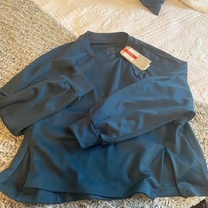 Cropped Navy North Face Sweatshirt